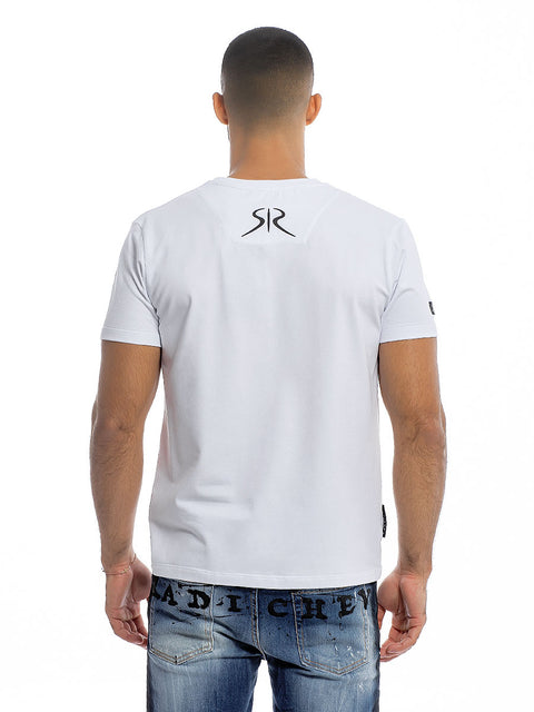 Бяла мъжка тениска с черно гумирано лого 