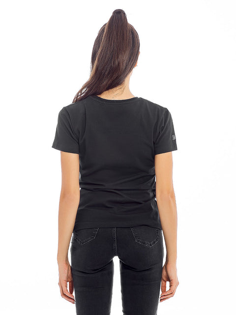 Дамска тениска с бродирано лого и черни перли