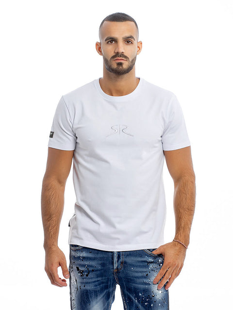 Бяла мъжка тениска с бродирано лого 