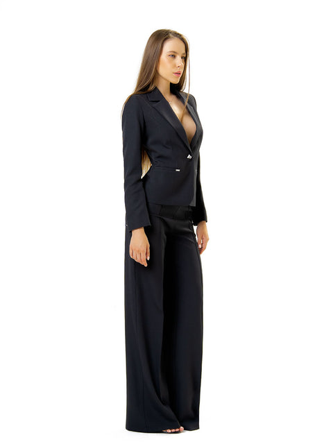 Elegant black wide-leg trousers and blazer suit