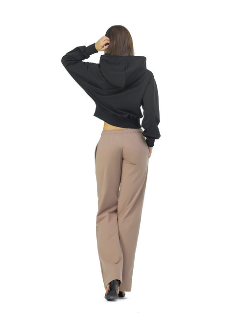 Дамски спортен панталон с прав силует в бежово