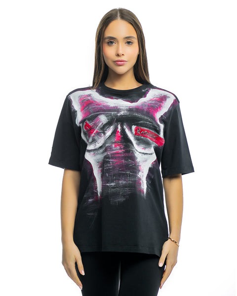 Women's oversized t-shirt with hand-drawn silhouette