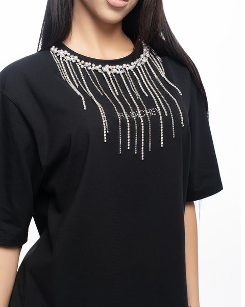 Дамска овърсайз тениска с декорация около врата