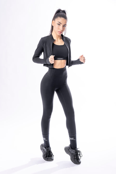 Three-piece sports set in black