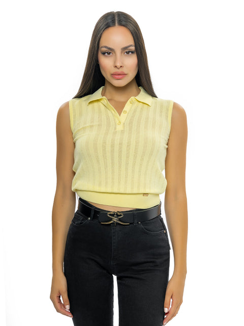 Short yellow knitted sleeveless polo shirt