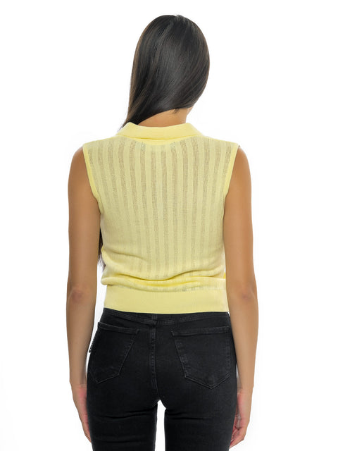 Short yellow knitted sleeveless polo shirt