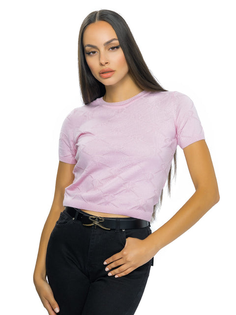 Short pink knitted blouse with all-over logos