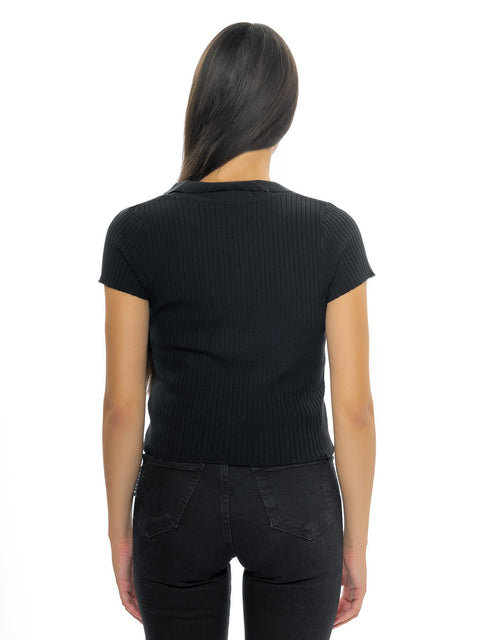 Short black knitted V-neck blouse with metal logo