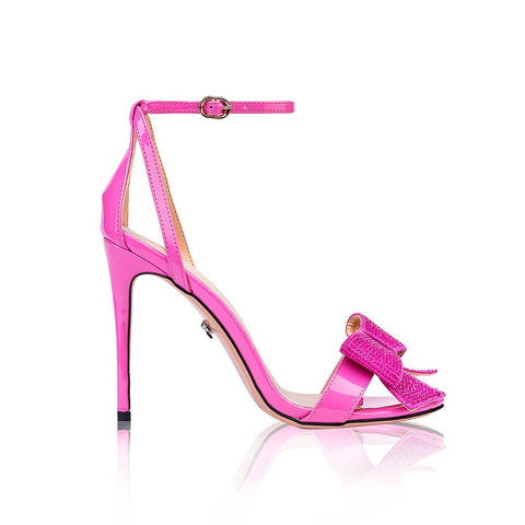 Pretty pink sandals with ribbons